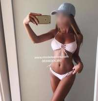 Çekici ve Enerjik: Mezitli ve Mersin Yakınlarından Escort Merkez